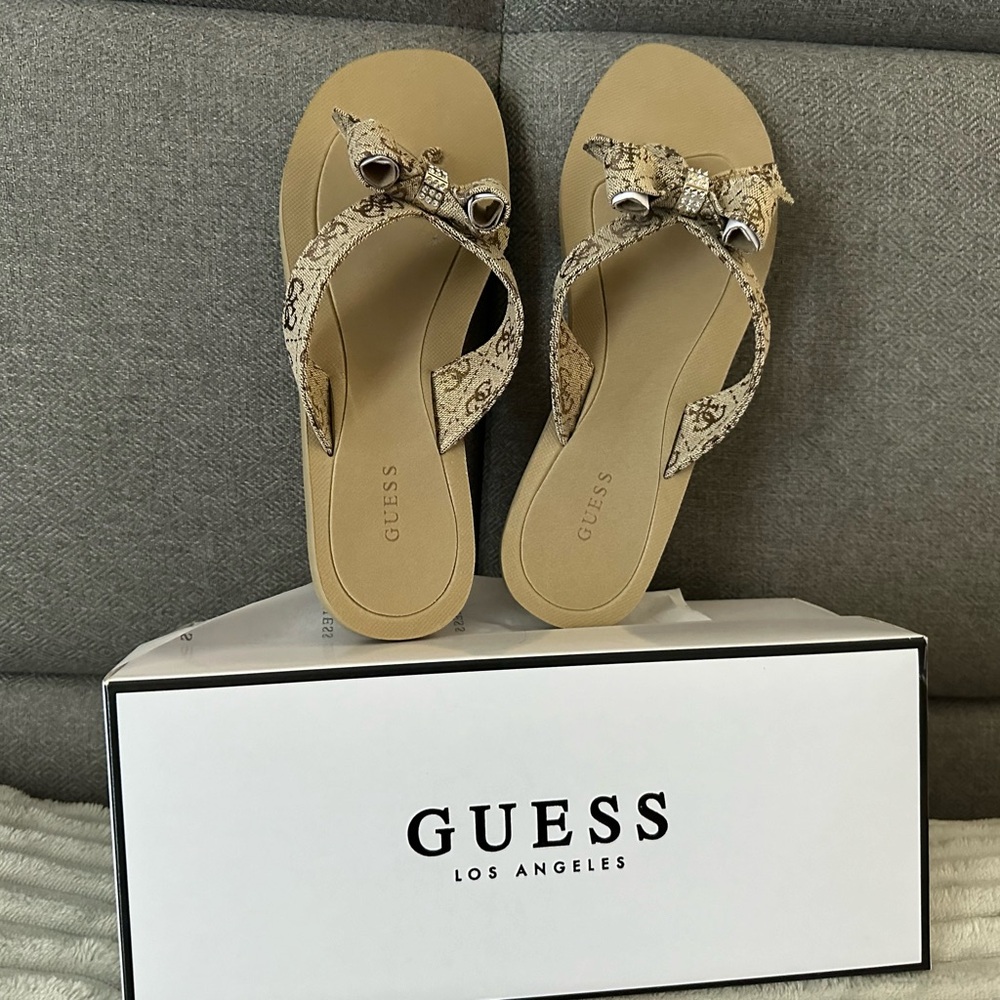 Guess flip flops